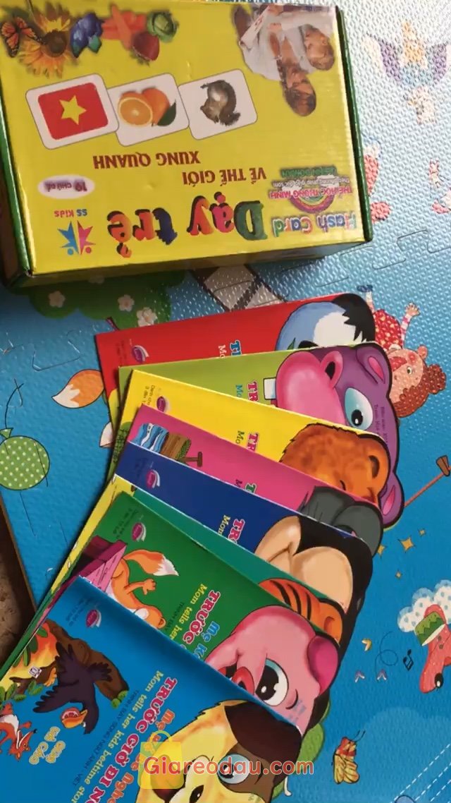 Giảm giá [Mã giảm 5%] Bộ thẻ Flashcard Việt Hà song ngữ Việt Anh chủ đề Dạy trẻ về thế giới xung quanh 19 chủ đề (phương pháp Glenn Doman). Sách rất đẹp, màu sắc bắt mắt, bé nhà mình rất thích. Bộ thẻ. 