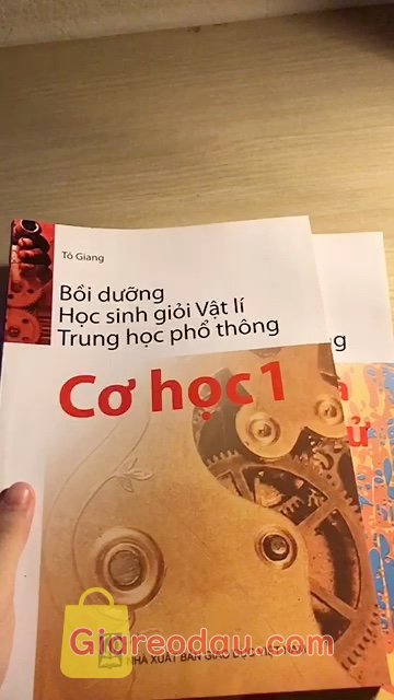 Giảm giá Sách Bồi Dưỡng Học Sinh Giỏi Vật Lí Thpt Cơ Học 1. Sách đúng đủ số lượng, bao bọc khá kĩ. sách rất hay, đẹp, mới,. 