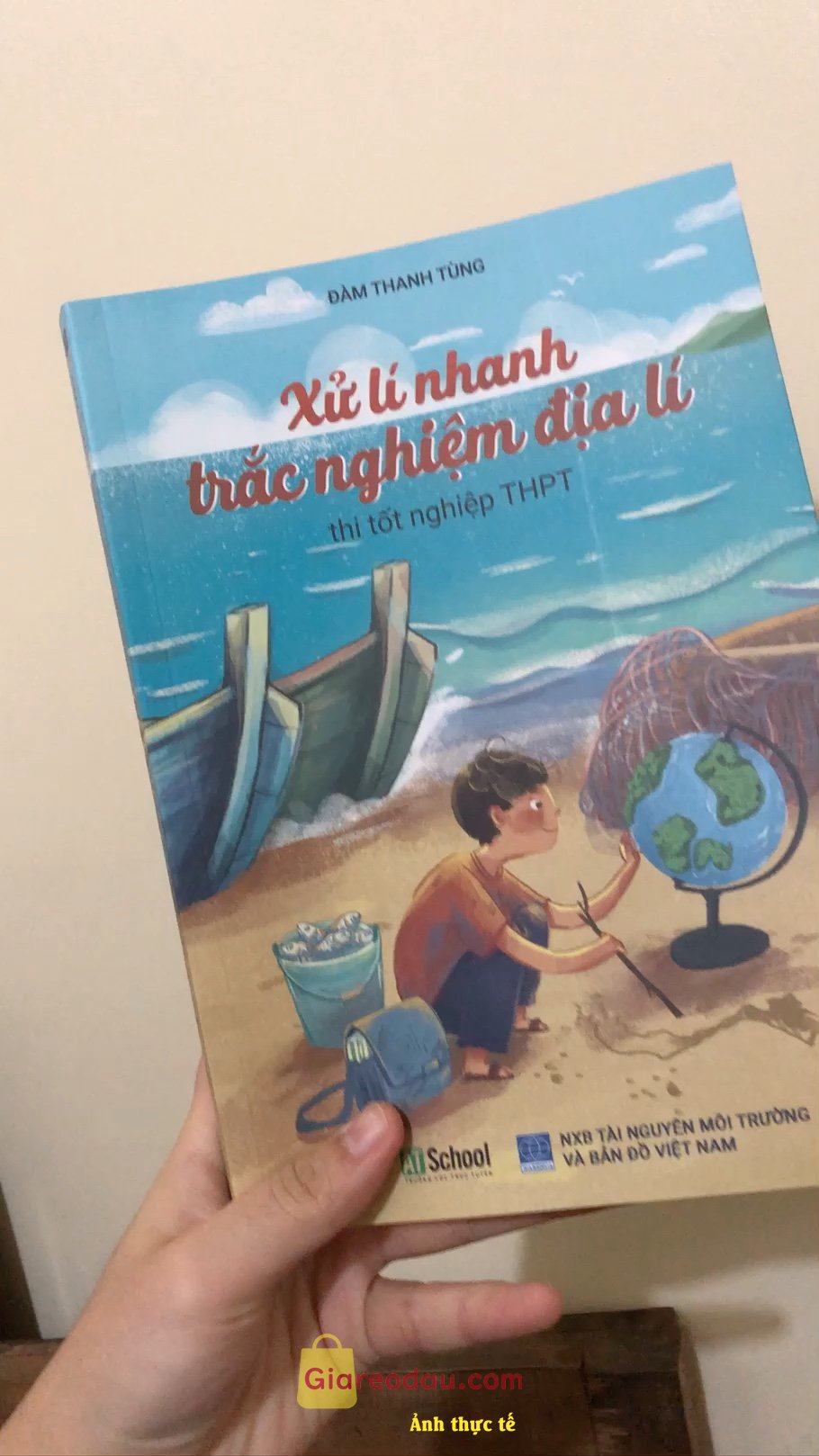 Giảm giá Sách Xử Lí Nhanh Trắc Nghiệm Địa Lí Thi THPT Quốc Gia. Giao hàng nhanh. Giao đúng. Đóng gói cẩn thận ( góp ý là nên có màng. 