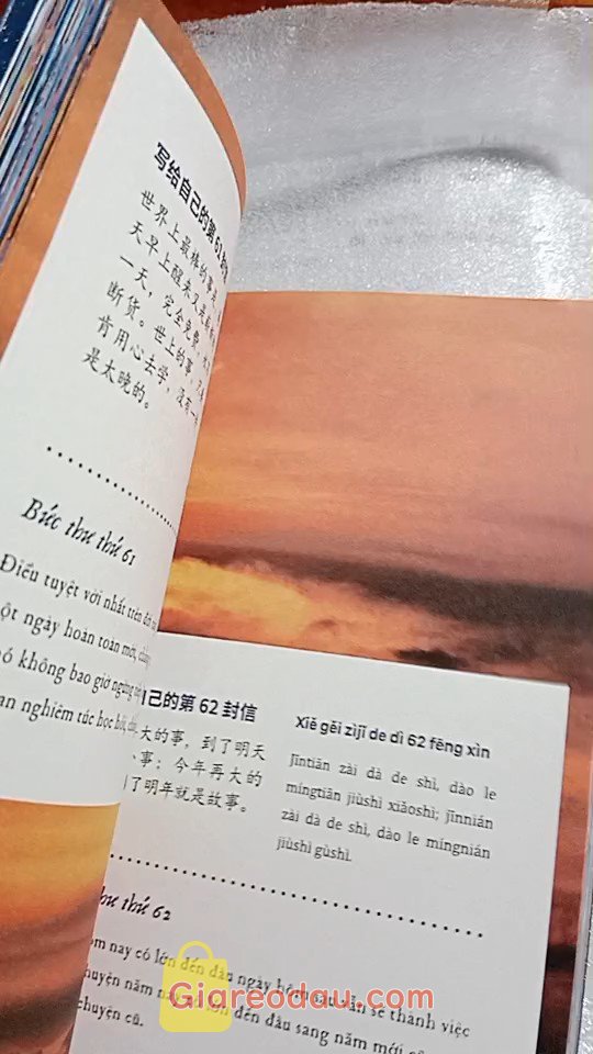 Giảm giá [Mã giảm 25%] Sách 999 Lá Thư Gửi Cho Chính Mình Những Lá Thư Ấn Tượng Nhất (Phiên Bản Song Ngữ Trung Việt). Shop gói hàng rất cẩn thận, hàng giao rất nhanh sẽ tiếp tục ủng. 