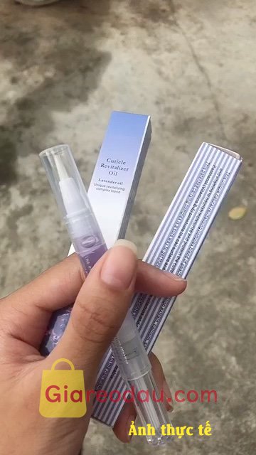 Giảm giá [Mã giảm 34%] Bút dưỡng viền móng tay NGHI THẢO. Mùi thơm lắm dùng thử thì khá thích ạ lại còn mua với giá siêu. 