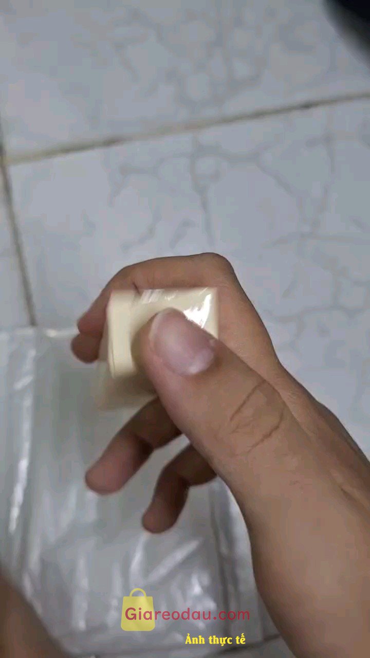 Giảm giá [Mã giảm 31%] Bút gel kẻ mắt Focallure trang điểm chống nước lâu trôi. Giao nhanh dù là hàng quốc tế, màu đẹp, bút đẹp, đóng gói kỹ,. 