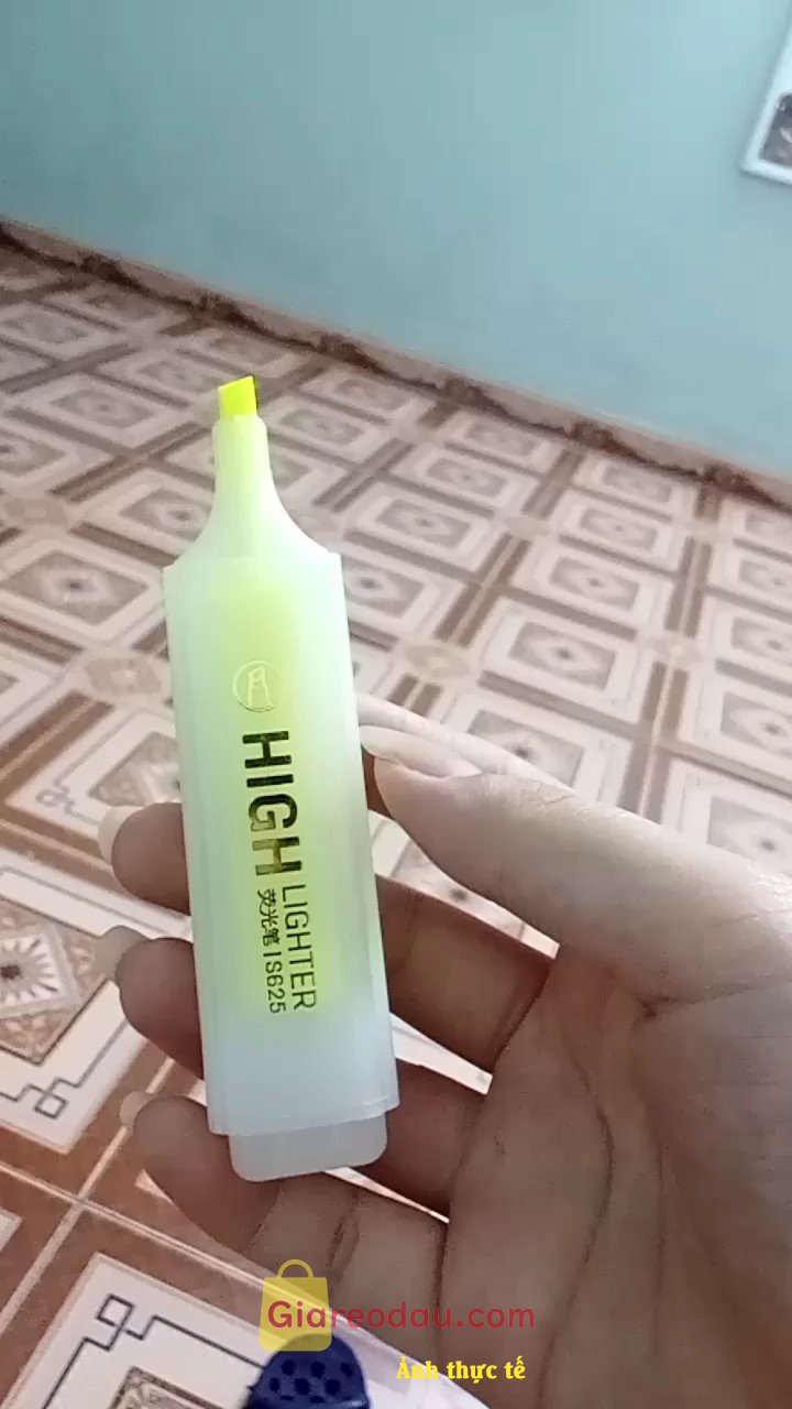 Giảm giá [Mã giảm 31%] Bút highlight đánh dấu nhớ dòng dạ quang Deli màu pastel/neon phù hợp cho học sinh văn phòng tiện dụng. Bút nhìn sang, giá rẻ, ra mực đều, nên mua, giao hàng nhanhh, quá là. 