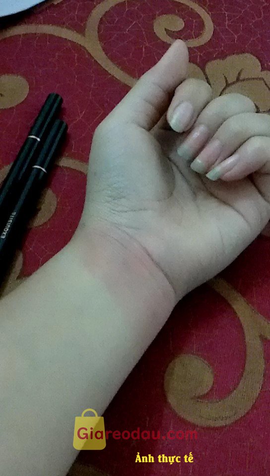 Giảm giá [Mã giảm 33%] Bút Kẻ mắt đen LAMEILA eyeliner chống nước nhanh khô bền vững 2ml. Nói chung là chất lượng tốt mình không biết nói gì chỉ mang tính. 