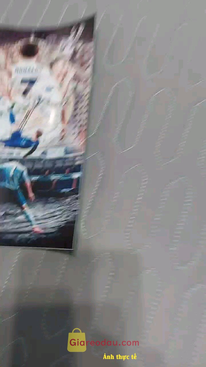 Giảm giá CR7 Hình dán máy tính full các dòng casio. Hình ảnh mờ không rõ và rộng nên khó dán chính xác là những gì. 