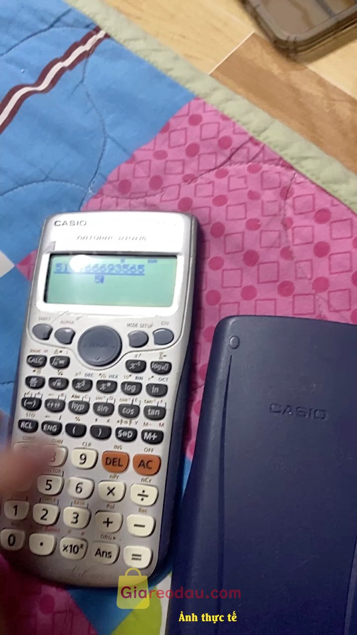 Giảm giá [FREE SHIP] Máy tính CASIO FX 570 ES PLUS CŨ CHÍNH HÃNG CASIO. Máy xài ổn, chưa thấy lỗi, ngoại hình thì do máy xài rồi nên cũng. 