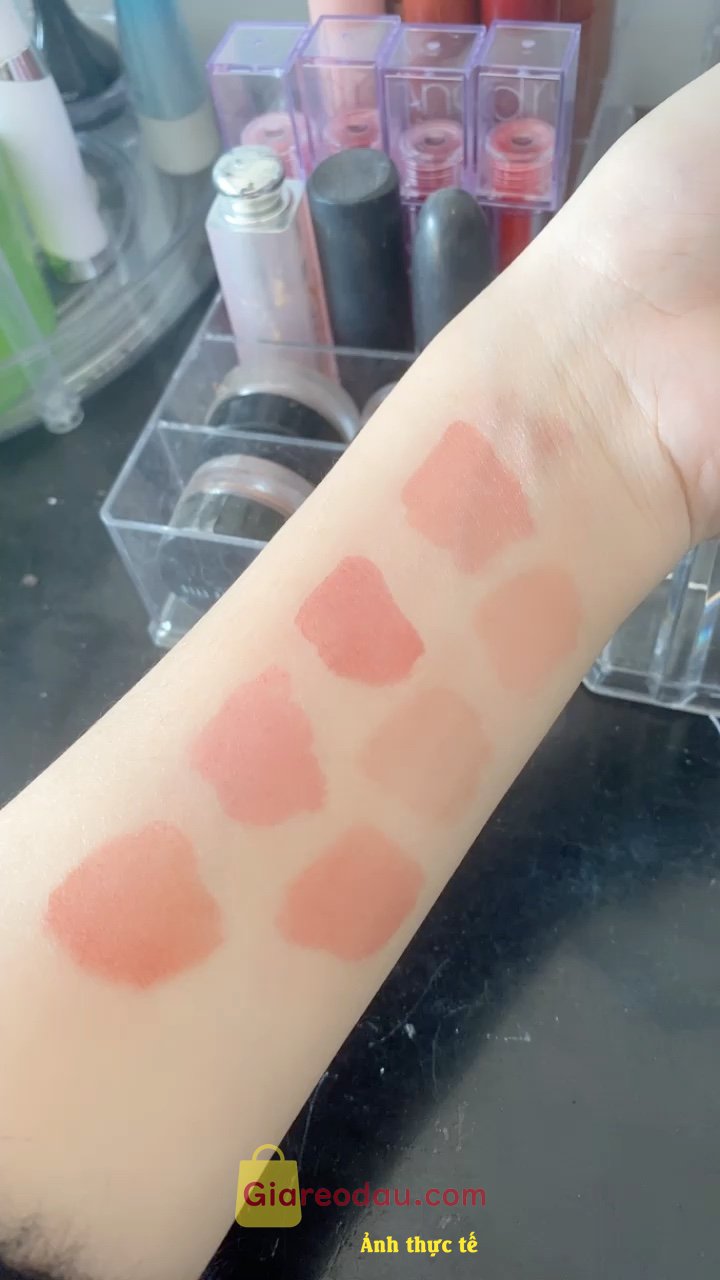 Giảm giá [Mã giảm 26%] [Full 33 màu] Son Tint Bóng  Siêu Lì, Căng Mọng Môi Hàn Quốc Romand Juicy Lasting Tint 5.5g. Mk mua 2 loại son tint của romand và merzy, 2 loại lên môi màu đều khá. 