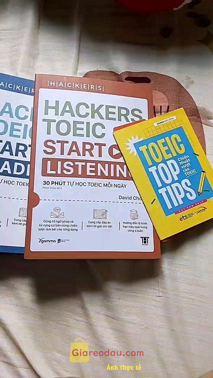 Giảm giá [Mã giảm 25%] Lẻ/Combo Sách: Hackers Toeic Start Listening + Reading + Vocabulary MỤC TIÊU 400+ (Bán Chạy Top 1 Tại Hàn Quốc). Lâu lắm mới gặp một anh shipper đáng yêu như này ~~. Giao hàng khá. 