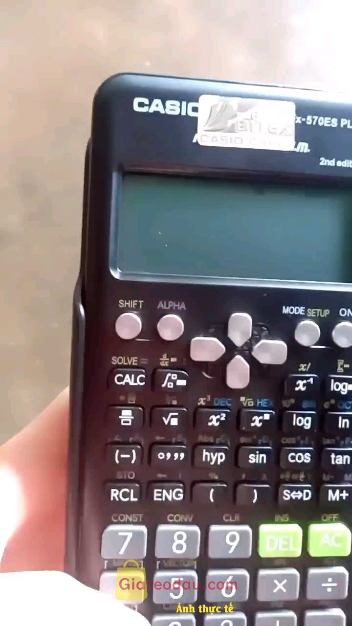 Giảm giá [Mã giảm 4%] Máy tính Casio fx 570es plus new 2nd - bảo hành 1 năm - lỗi đổi mới - Rẻ Vô Địch. Máy tính cầm tay giống hình ,chất lượng khá ok , còn có phiếu bảo. 