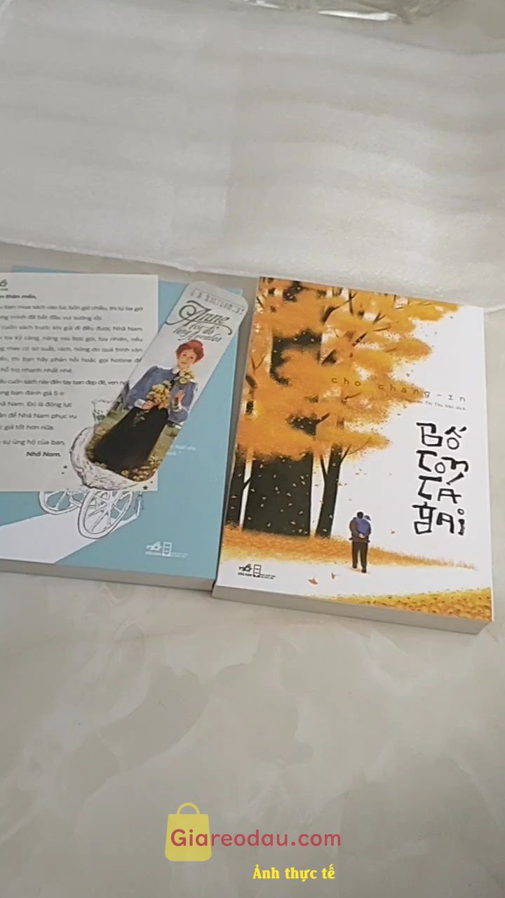 Giảm giá [Mã giảm 21%] Sách Bố Con Cá Gai (Nhã Nam HCM). Chội ôi đỉnh chóp luôn nha. Chất liệu bìa sờ vào đã tay cực.. 