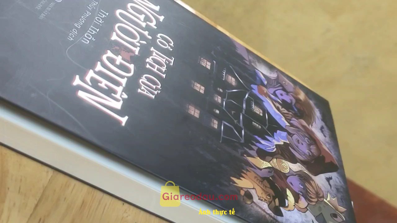 Giảm giá [Mã giảm 23%] Sách Cổ Tích Của Người Điên. Hơn 330 trang nên với giá gần 100k thì cũng khá ổn. Giao hàng nhanh. 