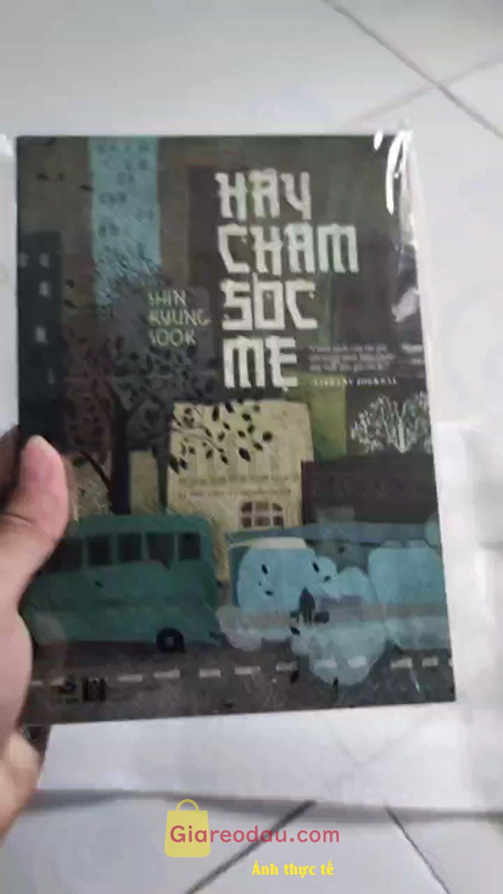 Giảm giá [Mã giảm 21%] Sách Hãy chăm sóc mẹ (TB 2023) (Nhã Nam HCM). Giao hàng rất nhanh nha ! Rất hài lòng việc đóng gói, bảo quản sách. 