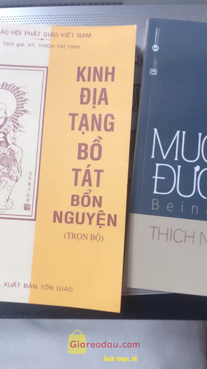 Giảm giá Sách- Kinh Dược Sư (Bồ Tát giới Tuệ Nhuận) Bìa mềm. Shop Giao nhanh, đóng gói cẩn thận, có thư cảm ơn của shop . Bìa và. 