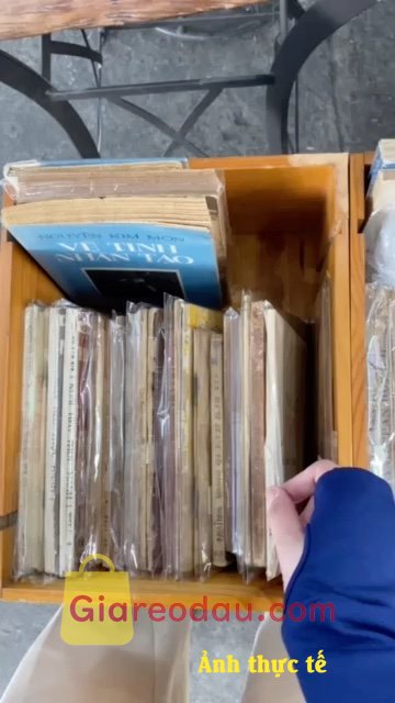 Giảm giá [Mã giảm 20%] Sách Klara và mặt trời (Kazuo Ishiguro) (Nhã Nam HCM). Sách về chủ đề khá mới lạ, đọc 50 trang rồi thấy muốn đọc. 