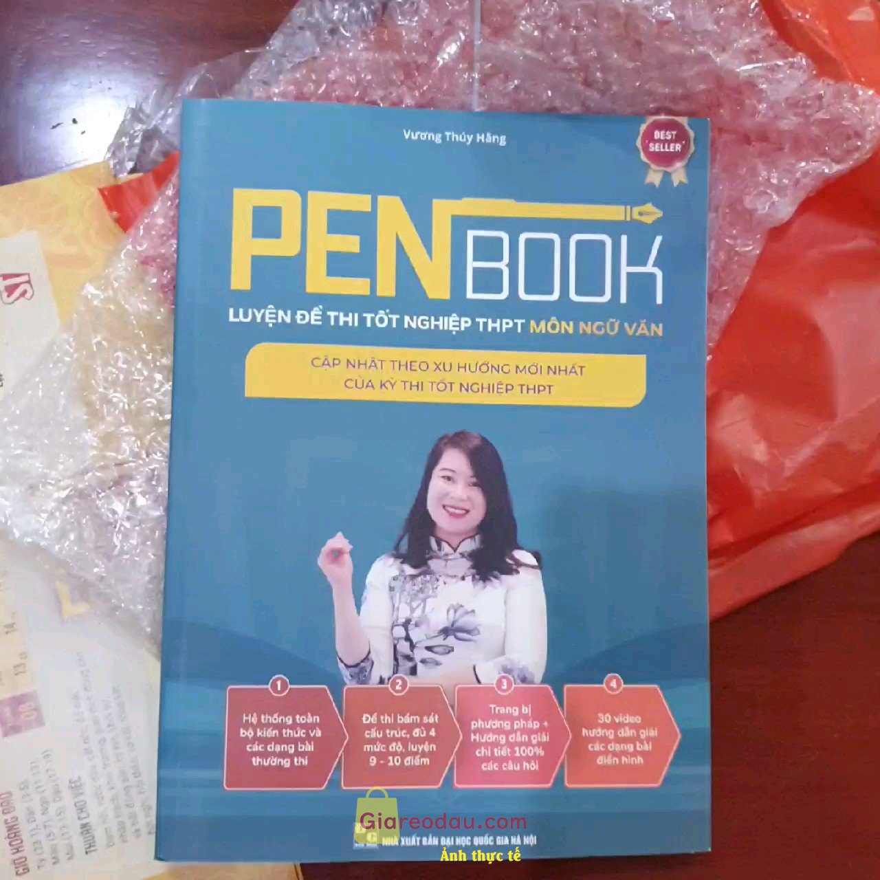 Giảm giá [Mã giảm 50%] Sách lớp 12 PENBOOK môn Văn – Luyện đề thi tốt nghiệp THPT theo xu hướng mới nhất dành cho 2k6 (Bản thi năm 2024). Hàng giao nhanh, đóng gói cẩn thận.. Phản hồi nhiệt tình khi khách. 