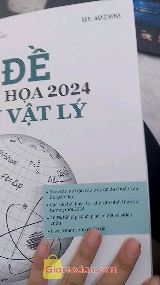 Giảm giá [Mã giảm 26%] Sách luyện đề Vật Lý THPTQG bản 2024 - Sách ID 50 đề minh họa luyện thi đại học lớp 12 môn Vật Lý - VnBook. Giao hàng nhanh, mua được sách giá rẻ hơn giá gốc, được tặng 2. 