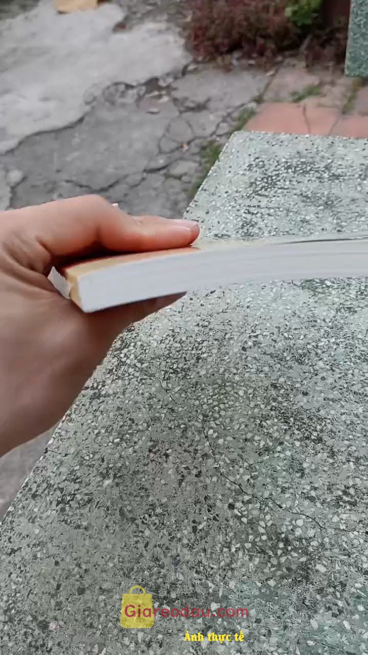 Giảm giá [Mã giảm 27%] Sách Nhà Giả Kim (Paulo Coelho). Đã nhận được hàng, bìa đẹp, mới, không trầy xước, giấy đẹp,. 