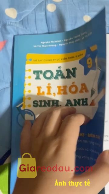 Giảm giá [Mã giảm 12%] Sách Sổ Tay Chinh Phục Kiến Thức 5 môn TOÁN LÍ HÓA SINH ANH LỚP 9 HOCMAI Lý thuyết và dạng bài ôn thi vào 10. sách đẹp , in rõ , kiến thức đầy đủ , siêng học thì giỏi , rất. 