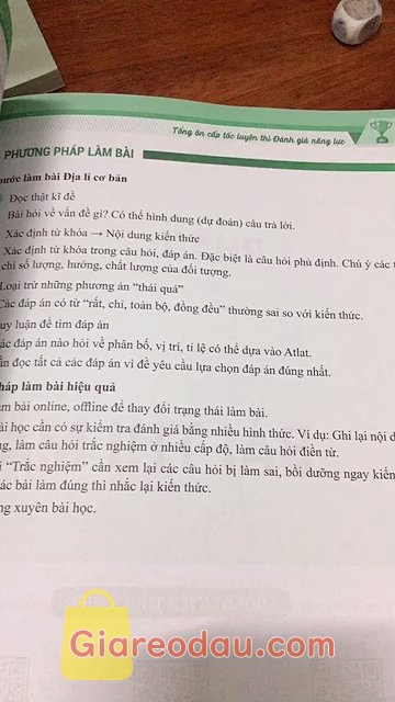 Giảm giá Sách - Tổng Ôn Cấp Tốc Luyện Thi Đánh Giá Năng Lực ĐHQG Hà Nội. giao hàng nhanh, shipper cute, trời mưa nên mình cũng hơi sợ hư sách. 
