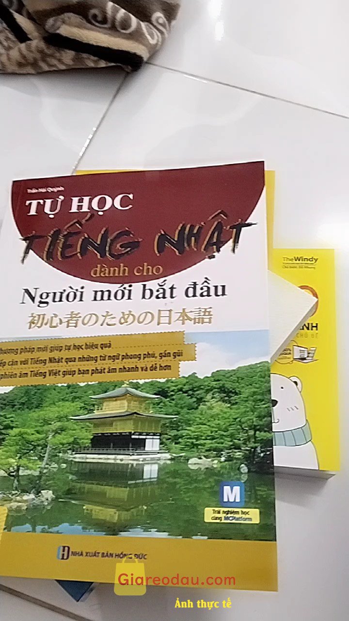 Giảm giá [Mã giảm 28%] Sách Tự Học Tiếng Trung Cho Người Mới Bắt Đầu (Dùng Kèm App MCBooks) - MCBooks. Sách đẹp giấy tốt cầm chắc tay đóng gói cẩn thận  từ vựng. 