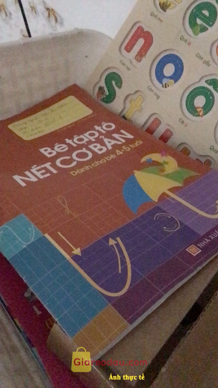 Giảm giá [Mã giảm 20%] Sách_Tủ Sách Cho Bé Vào Lớp 1 Bé Tập Tô Chữ Viết Thường Dành Cho Bé 4-5 Tuổi. Vở nét rõ OK nên mua từ c  rảnh  đc tui hn j uk  đc  đi f à uk z đc. 
