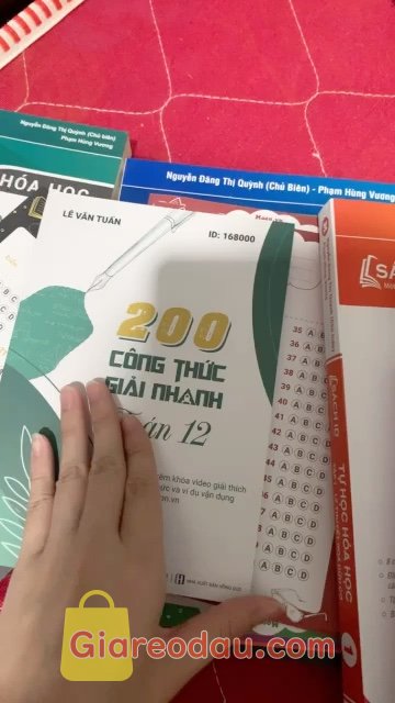 Giảm giá Sổ tay kiến thức trọng tâm môn vật lý lớp 12 moonbook. Sách đẹp chất lượng chữ in rõ giao hàng nhanh phù hợp với giá. 