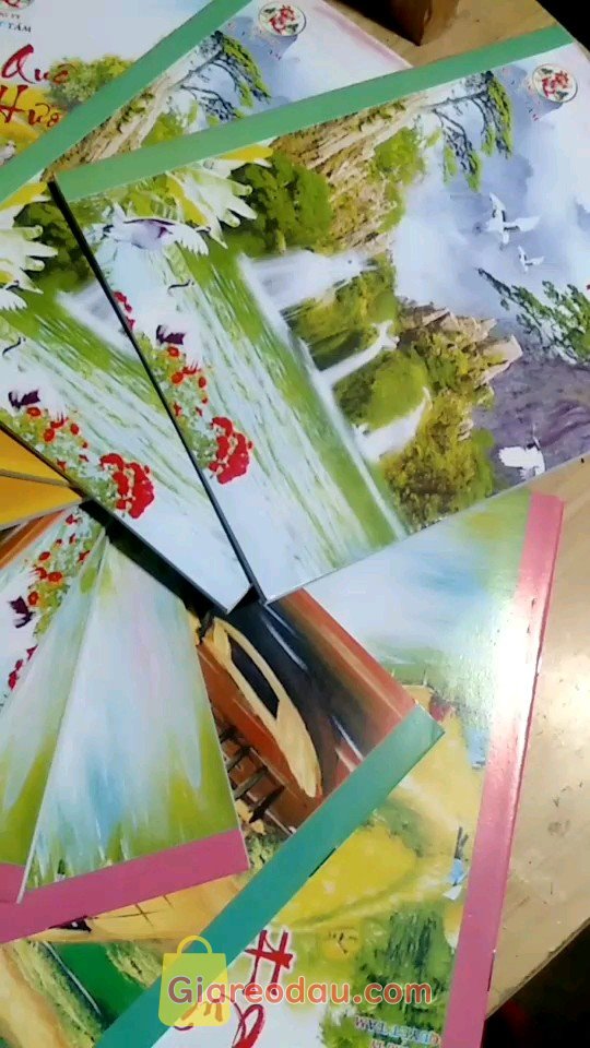 Giảm giá [Mã giảm 29%] Tập học sinh 96 và 200 trang 1 quyển. LẦN đầu tiên mua vở trên shopee luôn á ,vở đẹp tuyệt vời ,giao. 