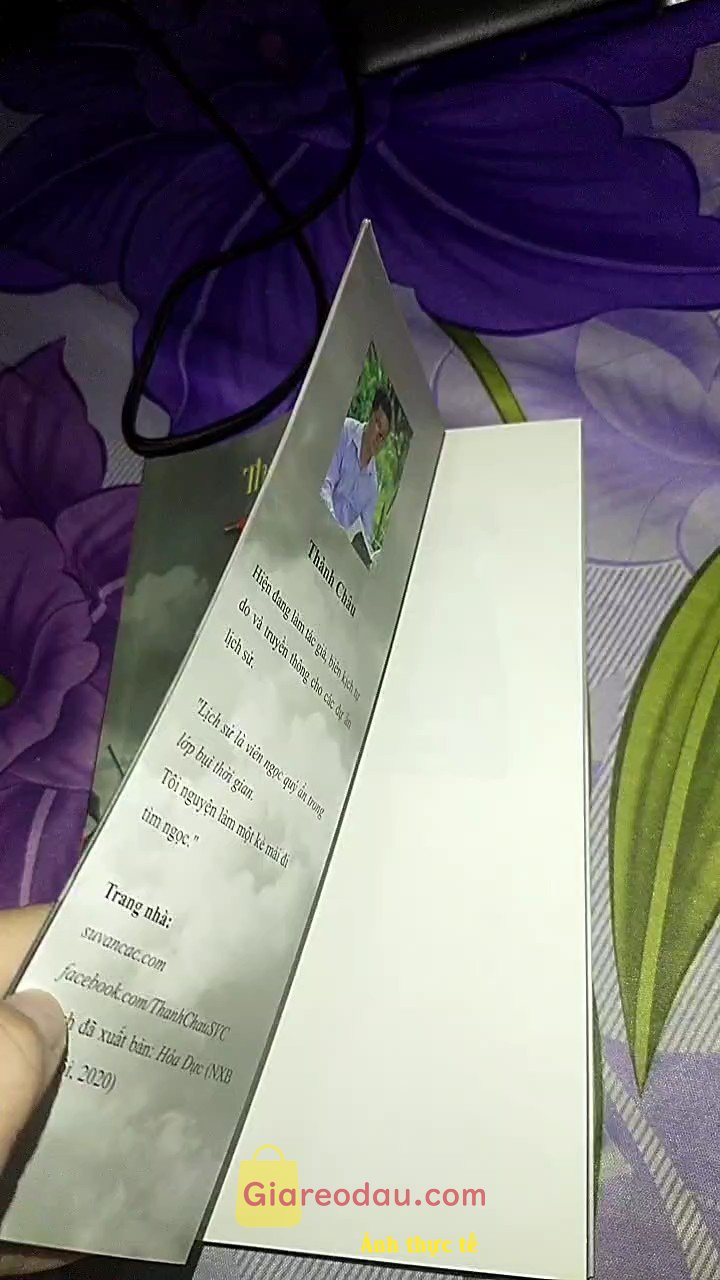 Giảm giá [Mã giảm 25%] Thánh Dực Dũng Nghĩa Truyện [Sbooks]. Thật sự là săn sale được 39k với một cuốn chất như này thì chỉ. 