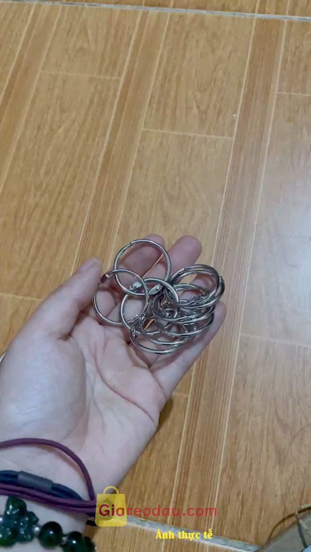 Giảm giá [Mã giảm 50%] [Xưởng Sản Xuất] Khoen Tròn Inox Flashcard Đóng Gáy Sách - Album - Lịch Tết Khoen Móc Vòng Còng Đóng Sổ - Sổ Tay. Shop giao đủ hàng, bọc cẩn thận. Mình không nghĩ loại 3cm và 4,5cm. 